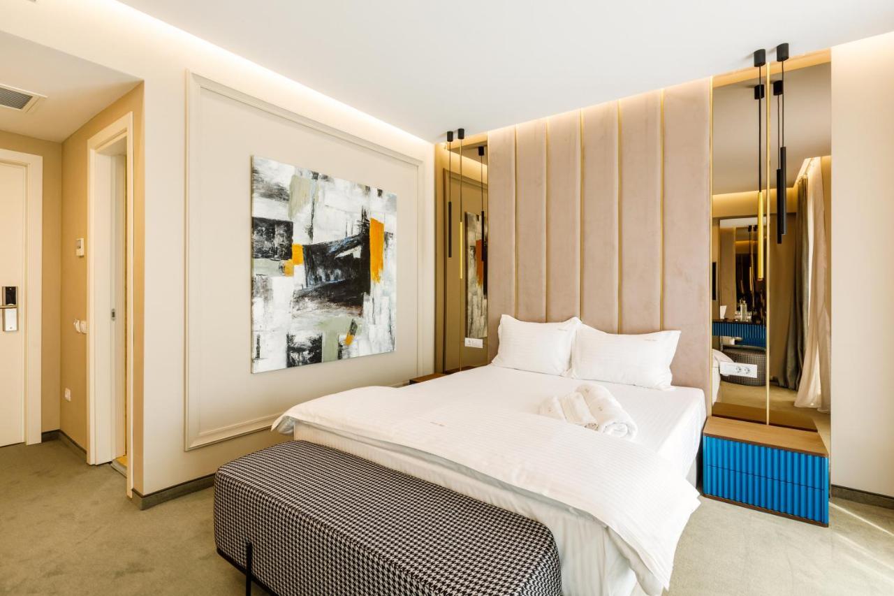 Onal Boutique Hotelier Mamaia Bagian luar foto