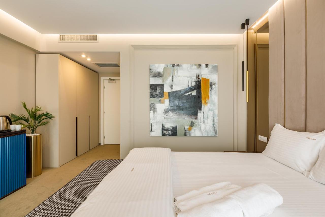Onal Boutique Hotelier Mamaia Bagian luar foto