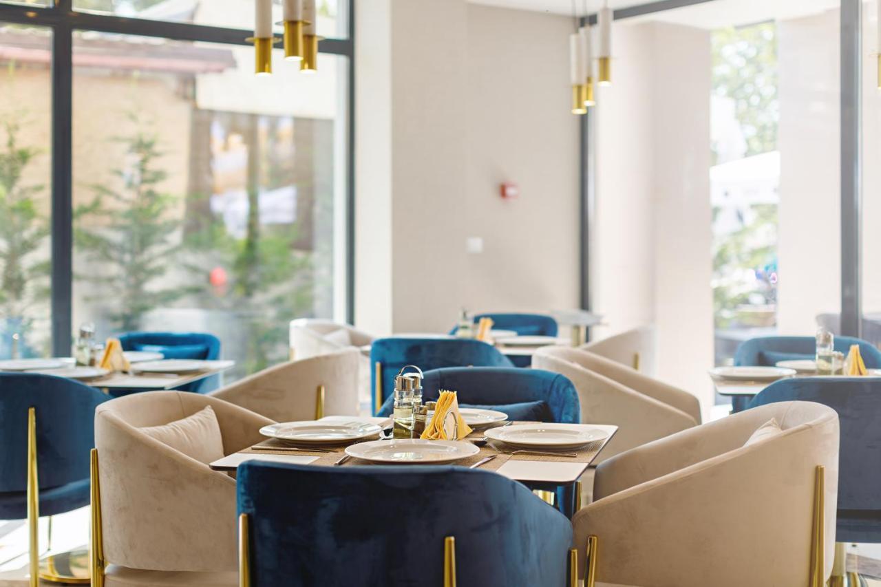 Onal Boutique Hotelier Mamaia Bagian luar foto