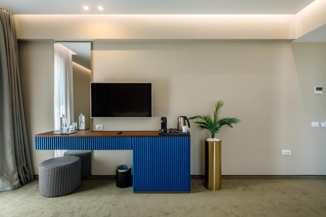Onal Boutique Hotelier Mamaia Bagian luar foto